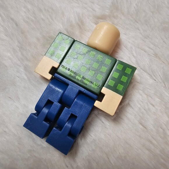 Jazwares Roblox Series 10 Blind Box Figure Horse Valley George - Picture 2 of 3